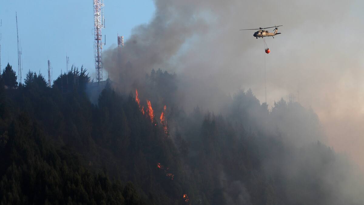 Cierran senderos de los cerros orientales en Bogotá por riesgo de incendios forestales