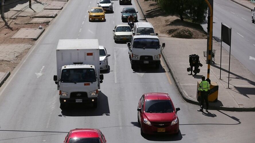 Además, conozca los medios por donde le anuncian a un conductor que le impusieron una multa de tránsito.. Foto: Colprensa - Camila Díaz