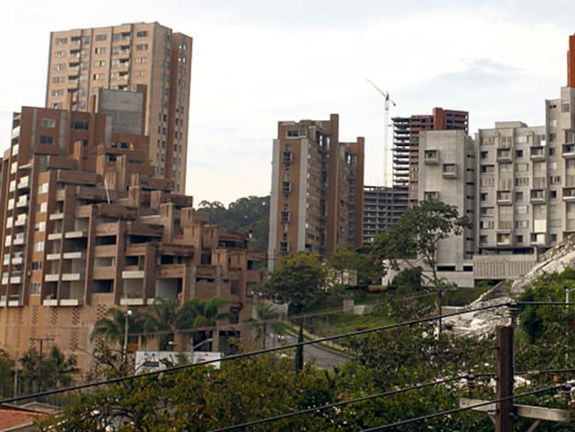 Afectados de Continental Towers en Medellín deberán pagar vigilancia en el predio