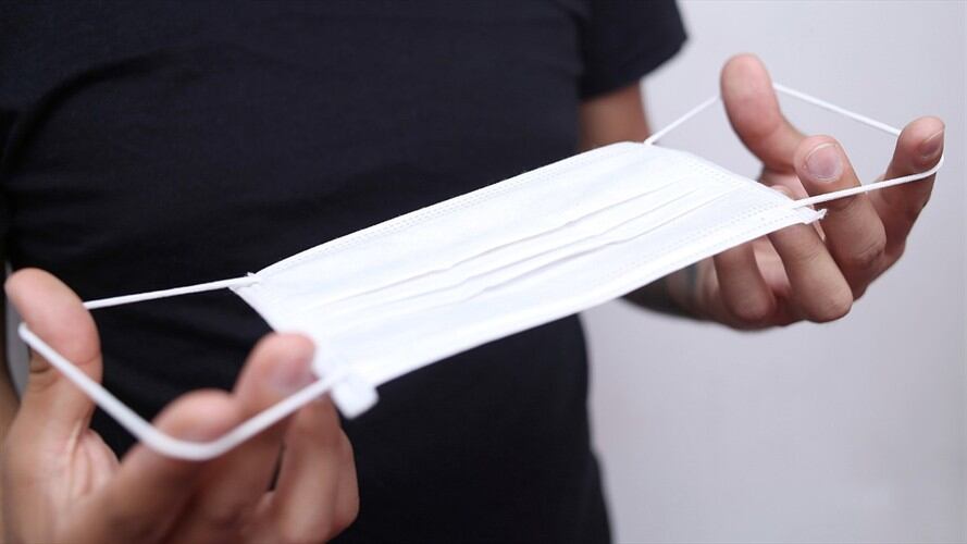 Un tapabocas que costaba $200 ahora se está vendiendo a $3.000. Foto: Colprensa