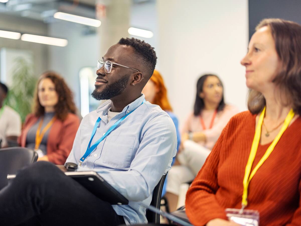 Países de Latinoamérica que tienen la jornada laboral más corta: El número uno trabaja 35 horas