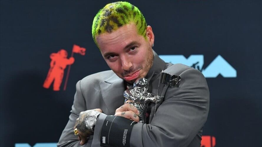 J Balvin y Rosalía ganaron el MTV VMA por la canción "Con Altura". Foto: Agencia AFP