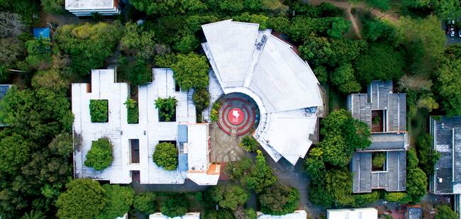 El cuerpo de la estudiante fue hallado en el edificio de la facultad de Artes Integradas. FOTO: Universidad del Valle.