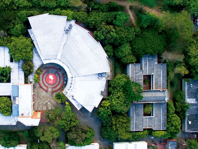 El cuerpo de la estudiante fue hallado en el edificio de la facultad de Artes Integradas. FOTO: Universidad del Valle.