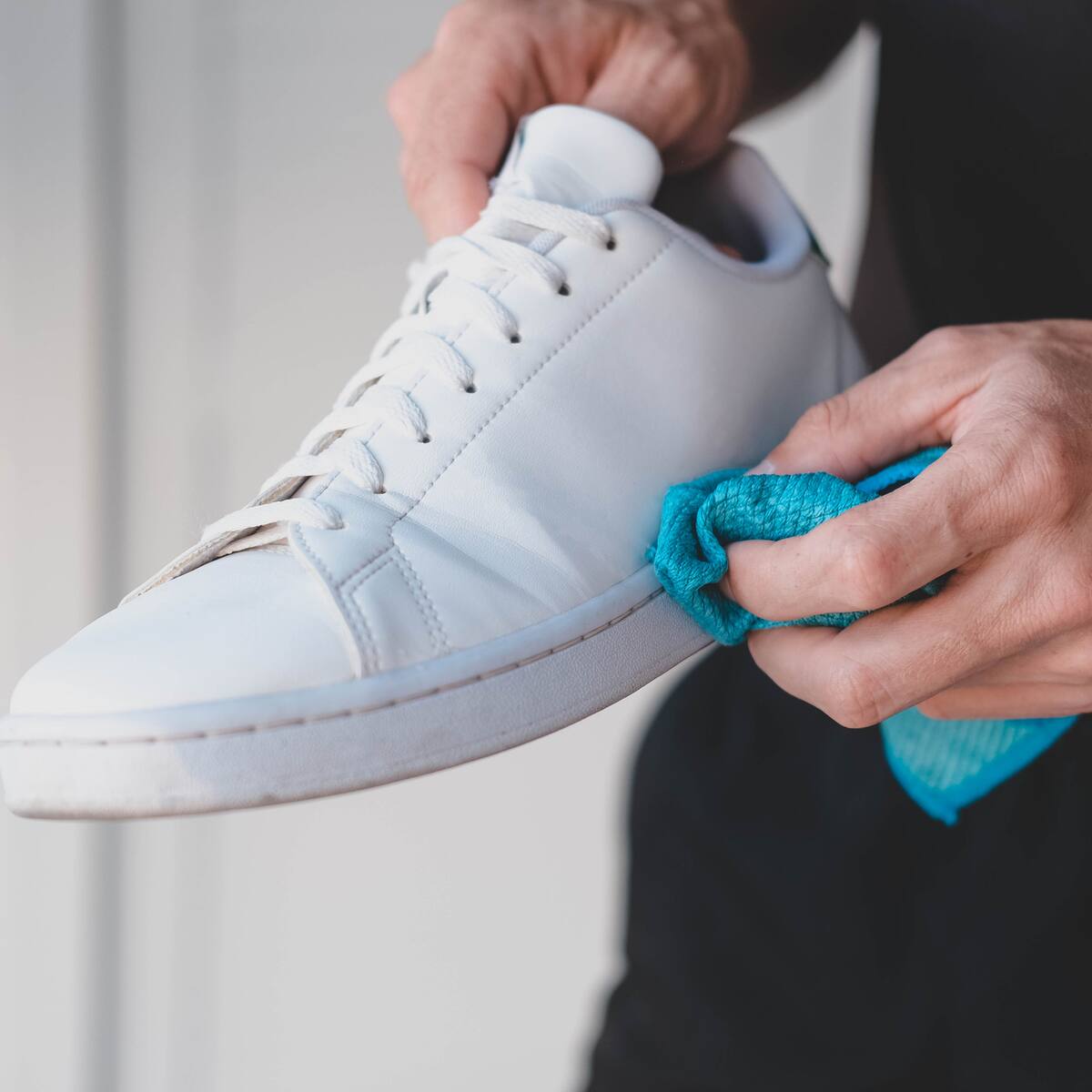 ¿Cómo se podrían blanquear los tenis? Estos son algunos trucos