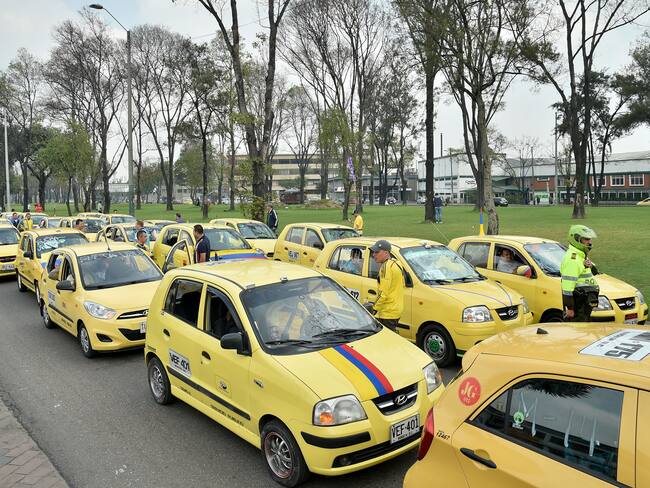 Gremio de taxistas junio 2023.Foto: GUILLERMO LEGARIA/AFP via Getty Images.