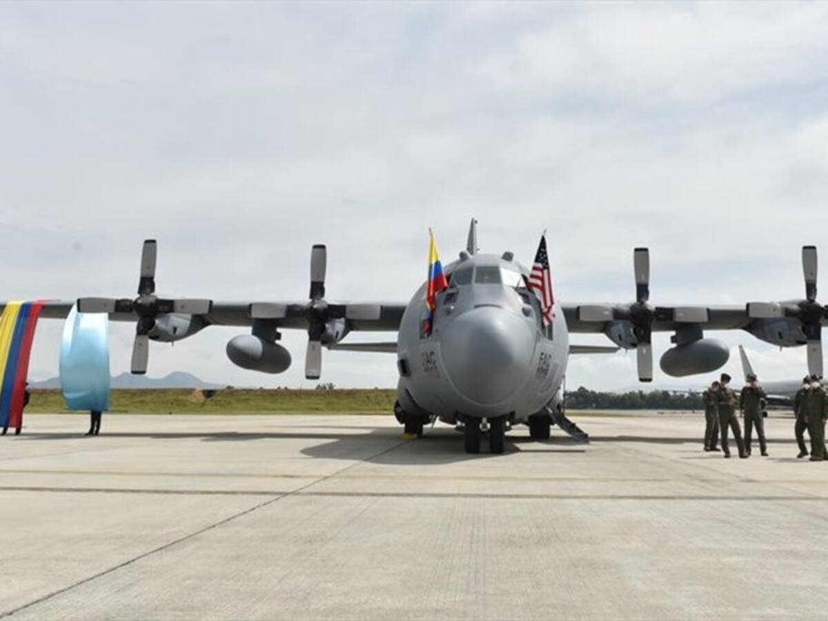 EE. UU. dona a Colombia avión Hércules para fortalecer la lucha contra el narcotráfico
