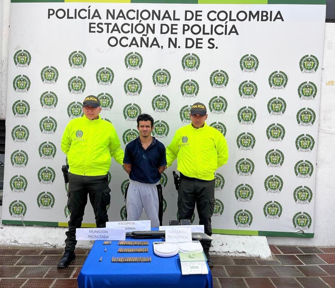 Capturan “el Chulo” presunto integrante de la Red de Apoyo al Terrorismo del frente Camilo Torres. / Foto: DENOR.