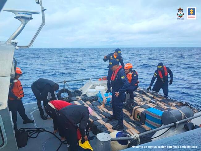 A la cárcel un colombiano y dos ecuatorianos por llevar casi dos toneladas de cocaína. Foto: Fiscalía General de la Nación.