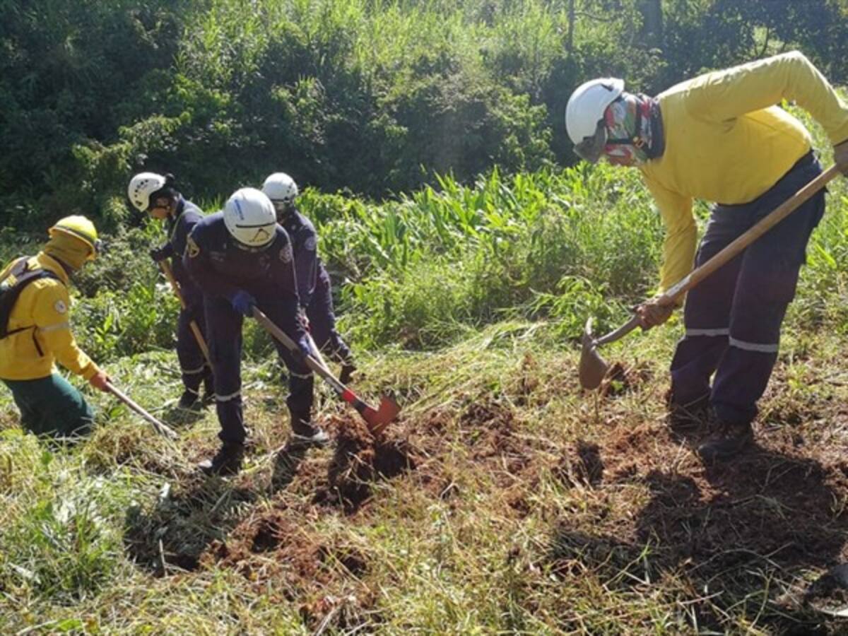 Con la ayuda de drones, los bomberos de Caldas previenen incendios