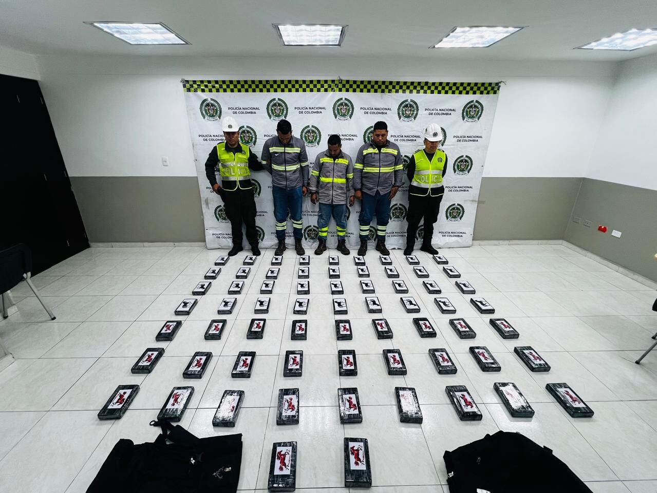 Incautan 54 kilogramos de cocaína en el Puerto de Santa Marta. Foto: Policía