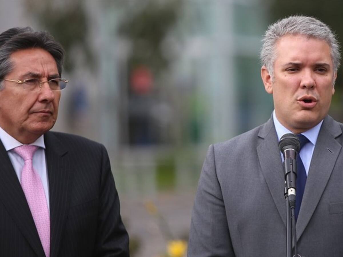 Duque se reunió con el fiscal Néstor Humberto Martínez tras su renuncia