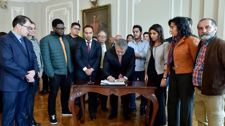 Los acuerdos alcanzados son producto de esfuerzos conjuntos entre el Gobierno Nacional y las instituciones de educación superior públicas. Foto: Iván Duque en Twitter
