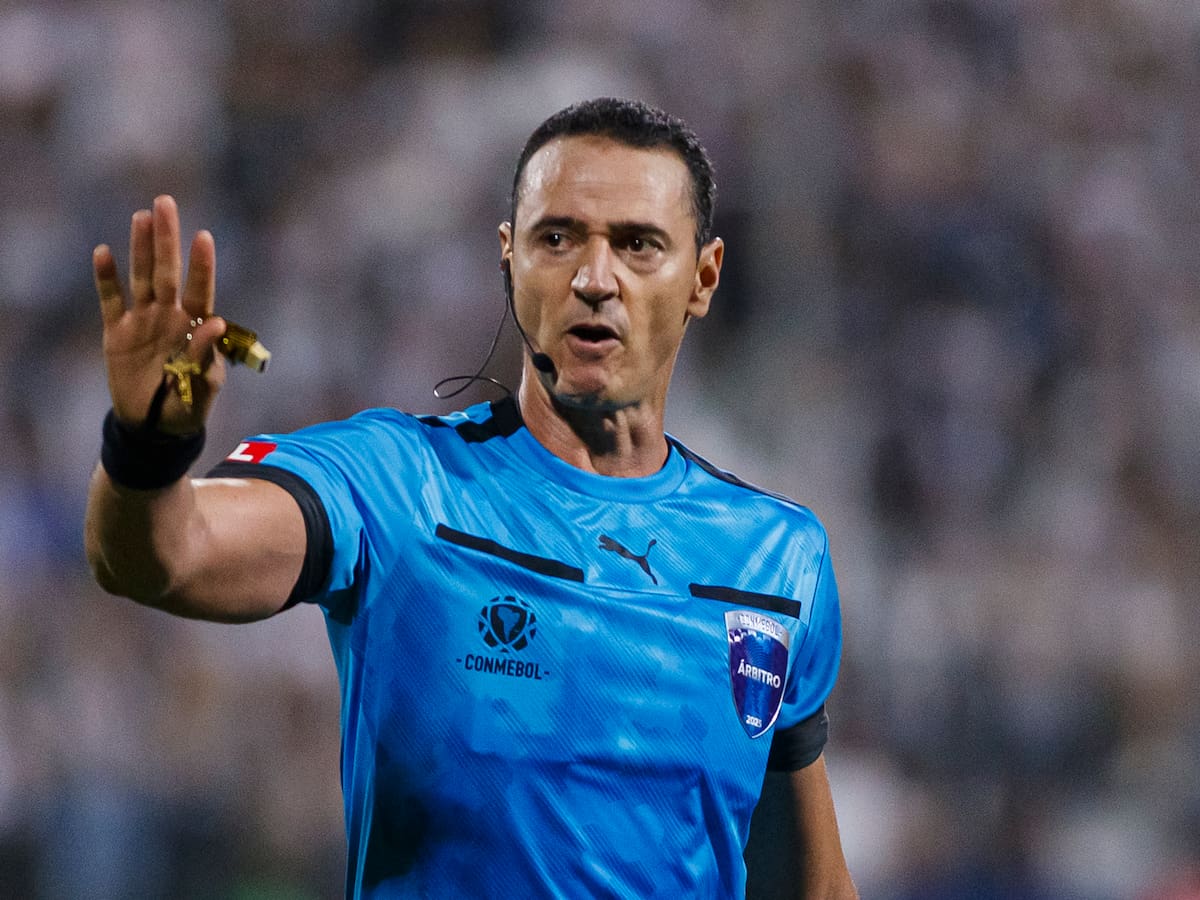 Wilmar Roldán presenta su libro ‘Silbato de Oro’, una obra que profundiza en su carrera profesional