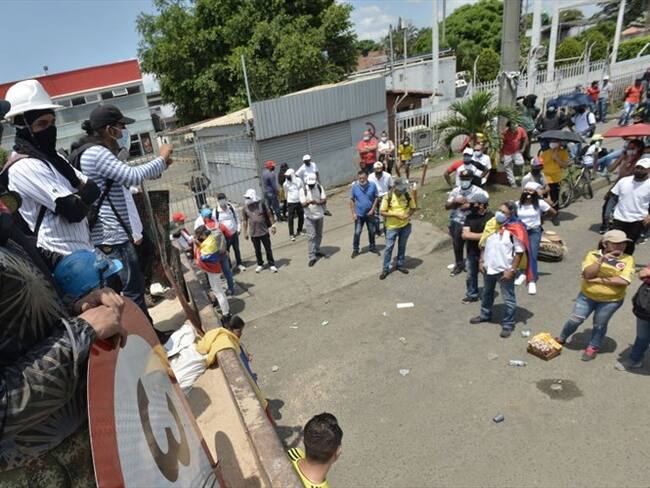 “Hacemos cartón para las cajas. Abastecemos a la gran mayoría de las empresas de este país”: Álvaro José Henao. Foto: Getty Images / GABRIEL APONTE