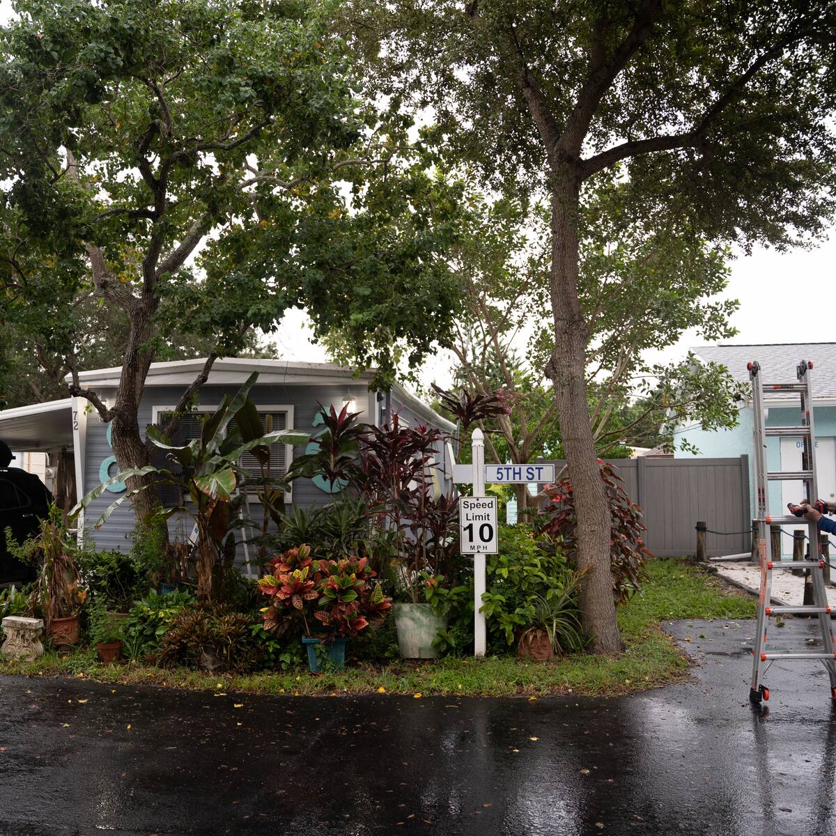 Huracán Ian: residentes de Sarasota evacúan zonas de riesgo ante amenaza en Florida