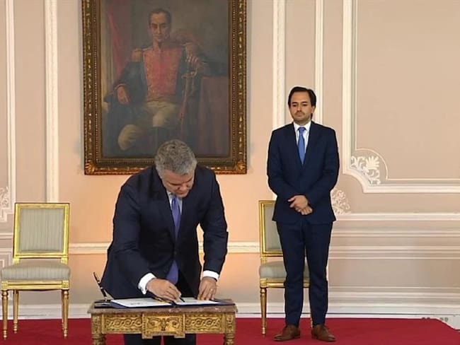 Entran en vigencia leyes que regulan uso del plomo y promueven energías renovables. Foto: Cortesía: Presidencia