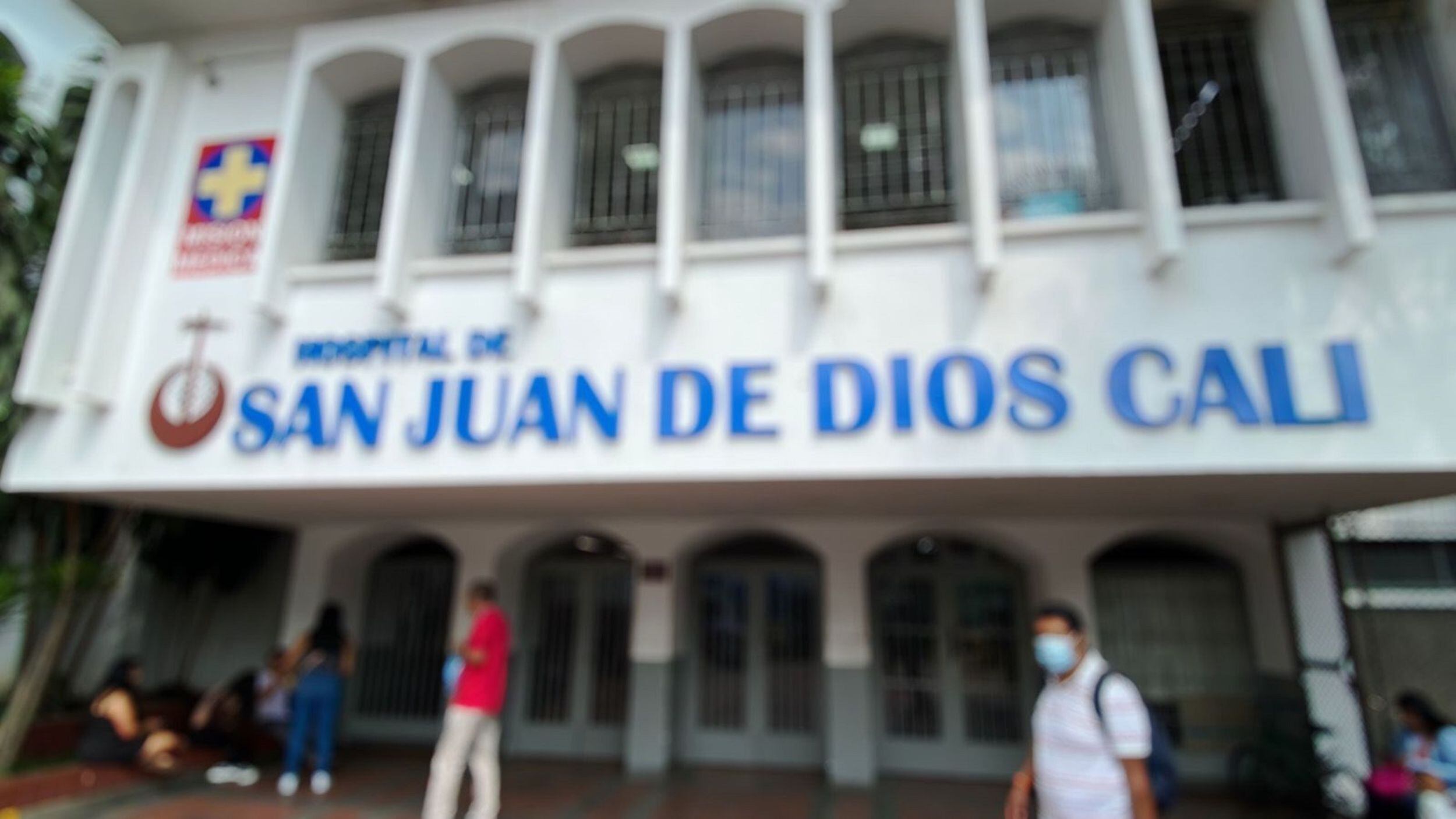 Las autoridades investigan si el hospital que atendió a la joven cumple con todos los requisitos exigidos para una cirugía de ese tipo. Foto: Cortesía.