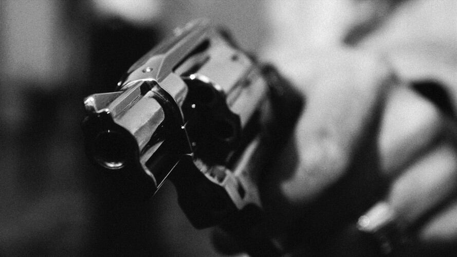 Las personas que portan armas lo deben hacer con responsabilidad. Un tiroteo al lado del colegio pudo causar muchos accidentes: Sylvia Torres. Foto: Getty Images