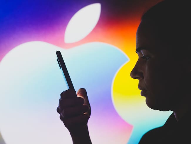 Imagen de referencia del logo de la compañía Apple. (Photo Illustration by Rafael Henrique/SOPA Images/LightRocket via Getty Images)