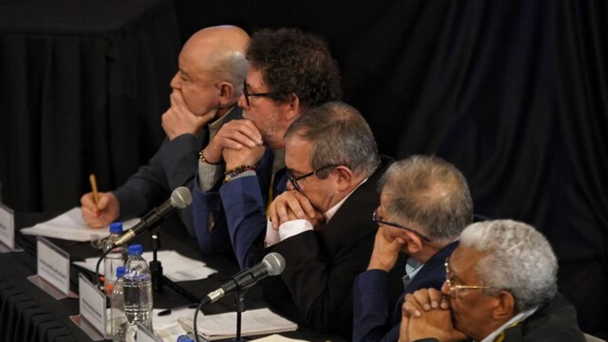 “Nada distinto a lo acordado en el acuerdo”: magistrado de JEP tras sentencia a exsecretariado Farc