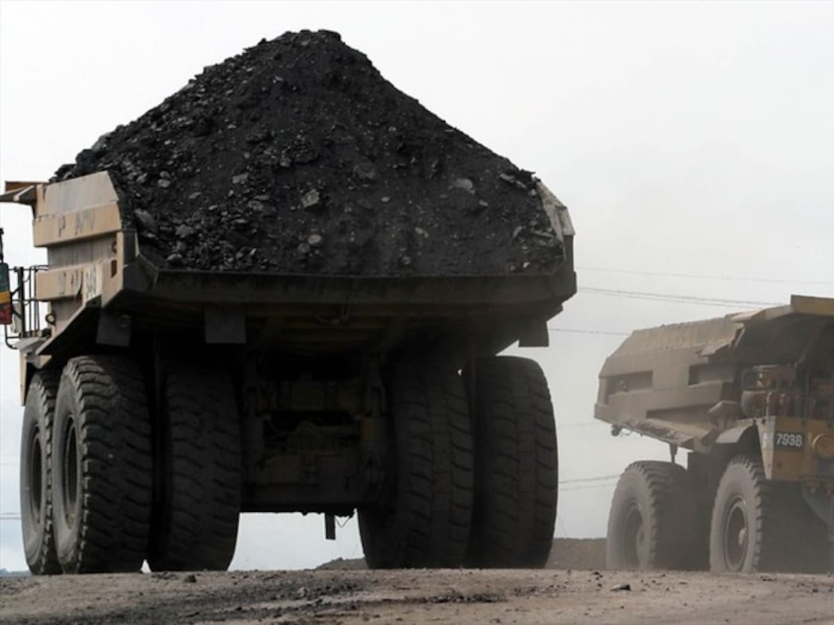 Contraloría alerta por mala gestión en minas de carbón en Cesar