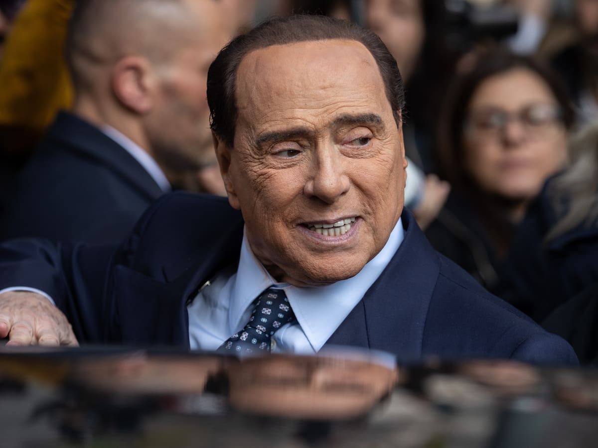 Berlusconi, recordado como un personaje “histórico” y “protagonista” por fieles y rivales