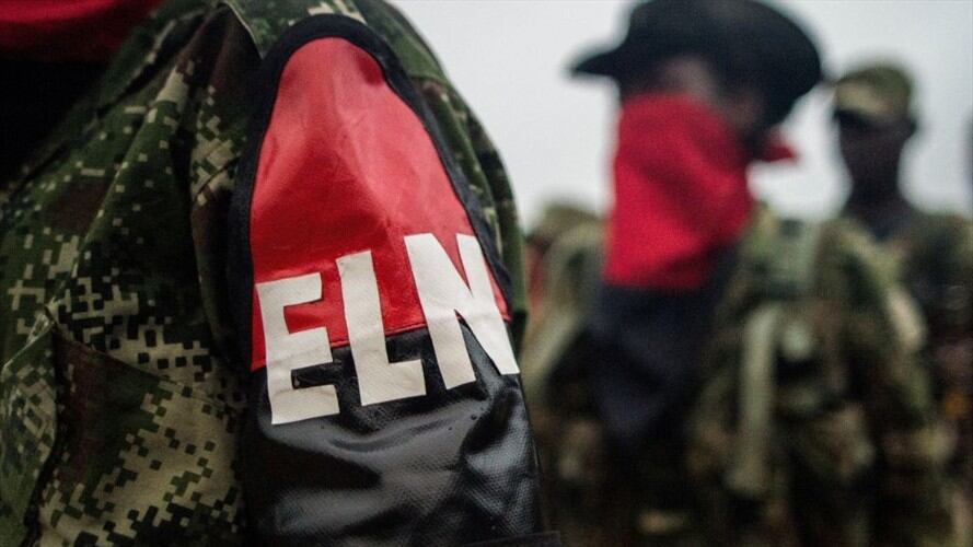 Néstor Humberto Martínez alertó sobre una célula urbana del Eln, conocida como “Los Llamarada”, que estaría “pidiendo pista” para llegar a la JEP. Foto: Getty Images