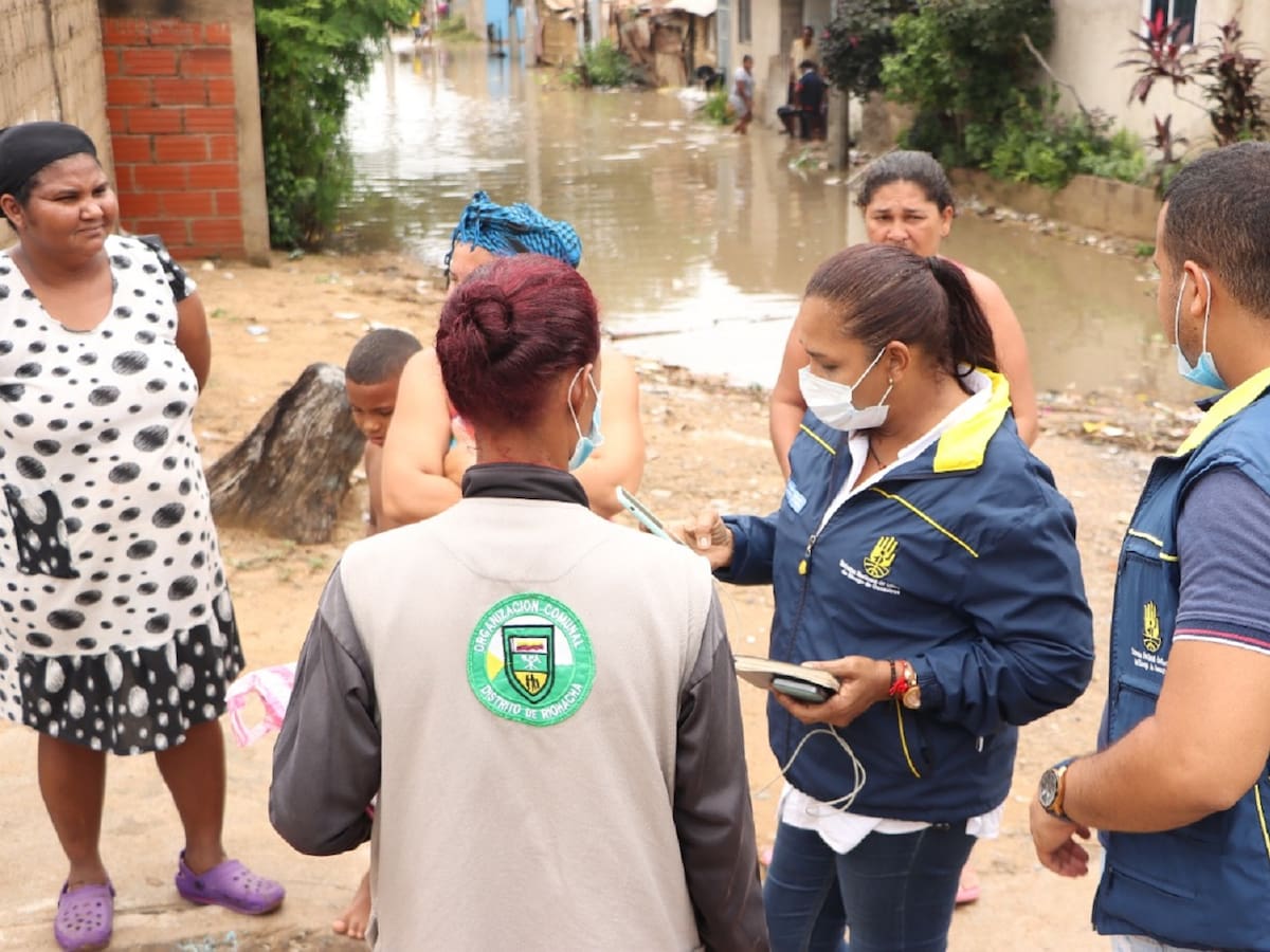 Evacúan once familias en Villanueva a causa de las fuertes lluvias