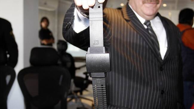 Funcionarios del Inpec a nivel nacional iniciaron cese de actividades por las fallas que presentan los brazaletes electrónicos. Foto: Colprensa