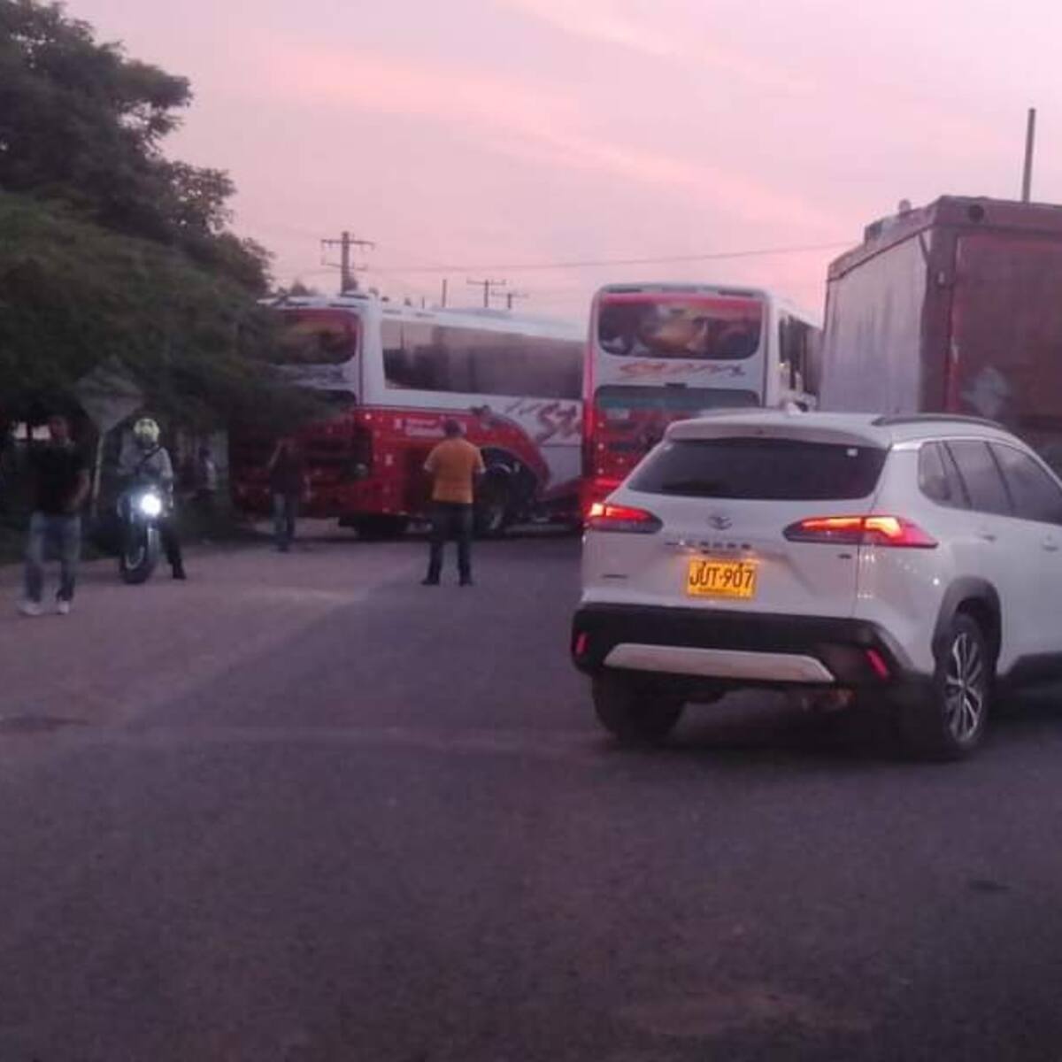Magdalena reporta cierre de vías por el paro de transportadores