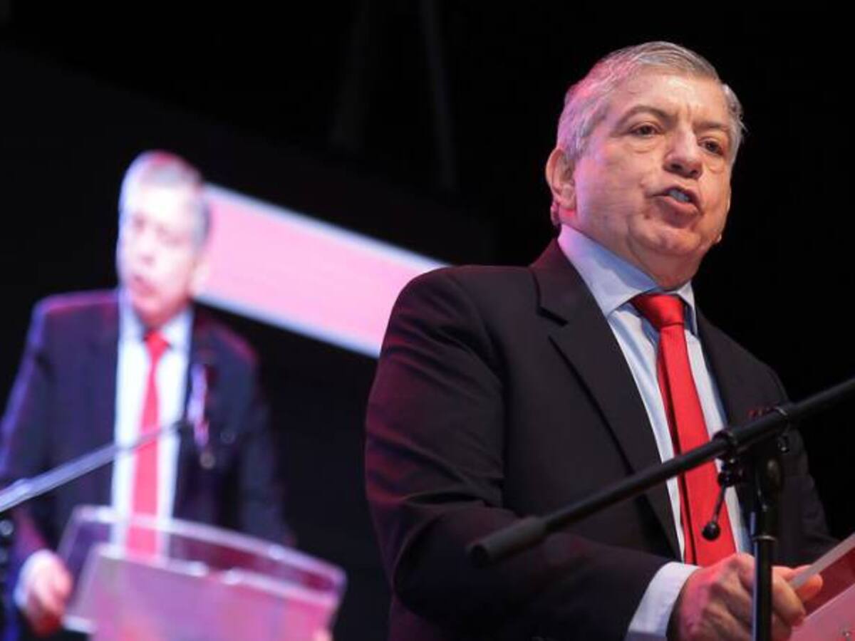 César Gaviria pide a la fiscal investigar a Otty Patiño por cuestionar muerte de disidente