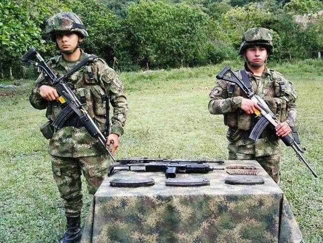 Los elementos hallados quedaron a disposición de la Fiscalía Tercera Local en Muzo, Boyacá. Foto: Primera Brigada del Ejército