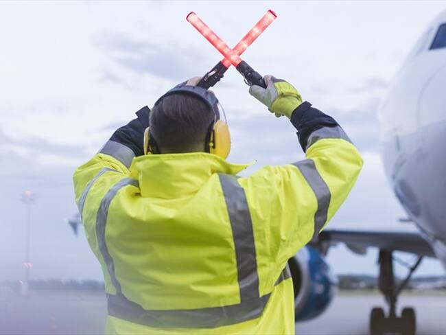 La Aeronáutica Civil confirmó que sí existe un déficit de controladores aéreos en el país. Foto: Getty Images