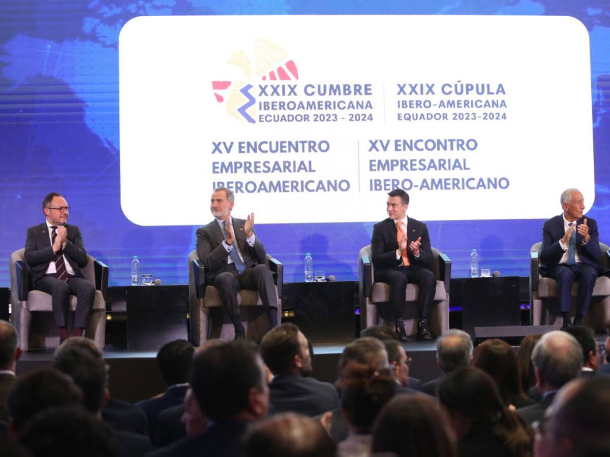 Comenzó la Cumbre Iberoamericana en Ecuador, la primera sin presidentes latinos