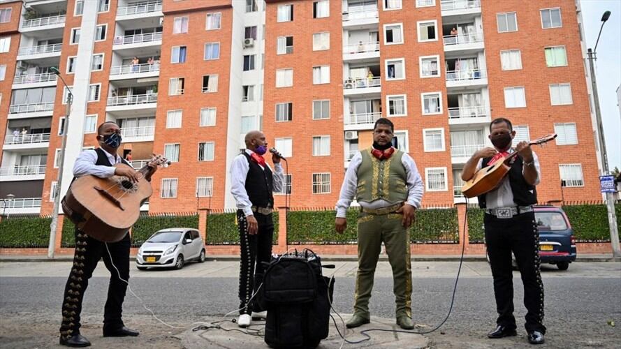 Uno de los sectores afectados por la pandemia este día de la madre son los mariachis y serenateros.. Foto: Getty Images