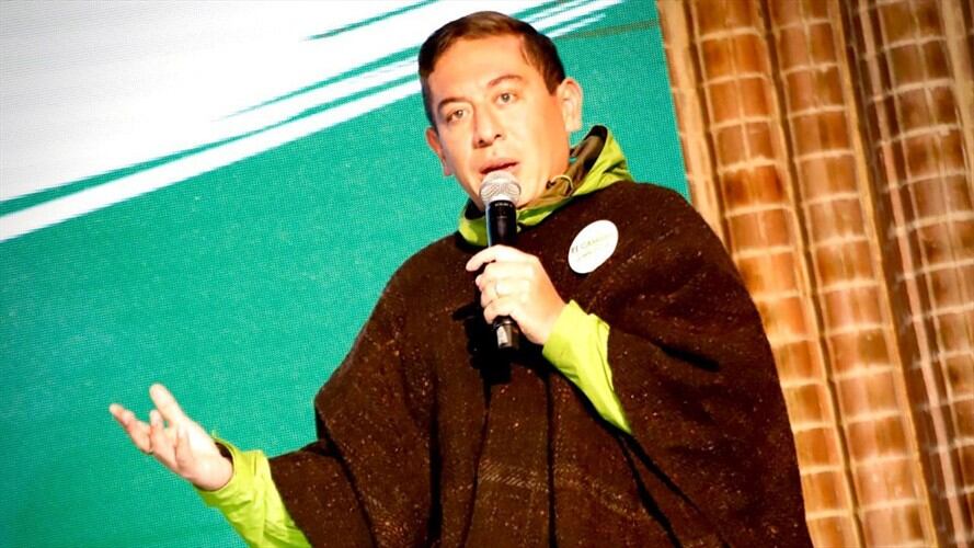 Carlos Amaya fue elegido como precandidato presidencial de la Terna Verde. Foto: Cortesía Alianza Verde