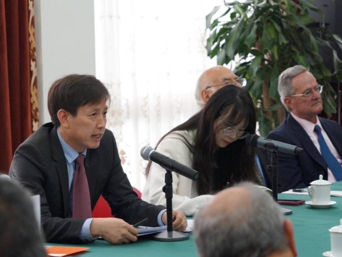 “Trump es egoísta”: embajador encargado de China en Colombia sobre medidas arancelarias