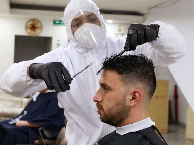 La Secretaría de Gobierno de Bogotá abrió la convocatoria “Es Microempresa Local”. Foto: Getty Images / JOHN VIZCAINO