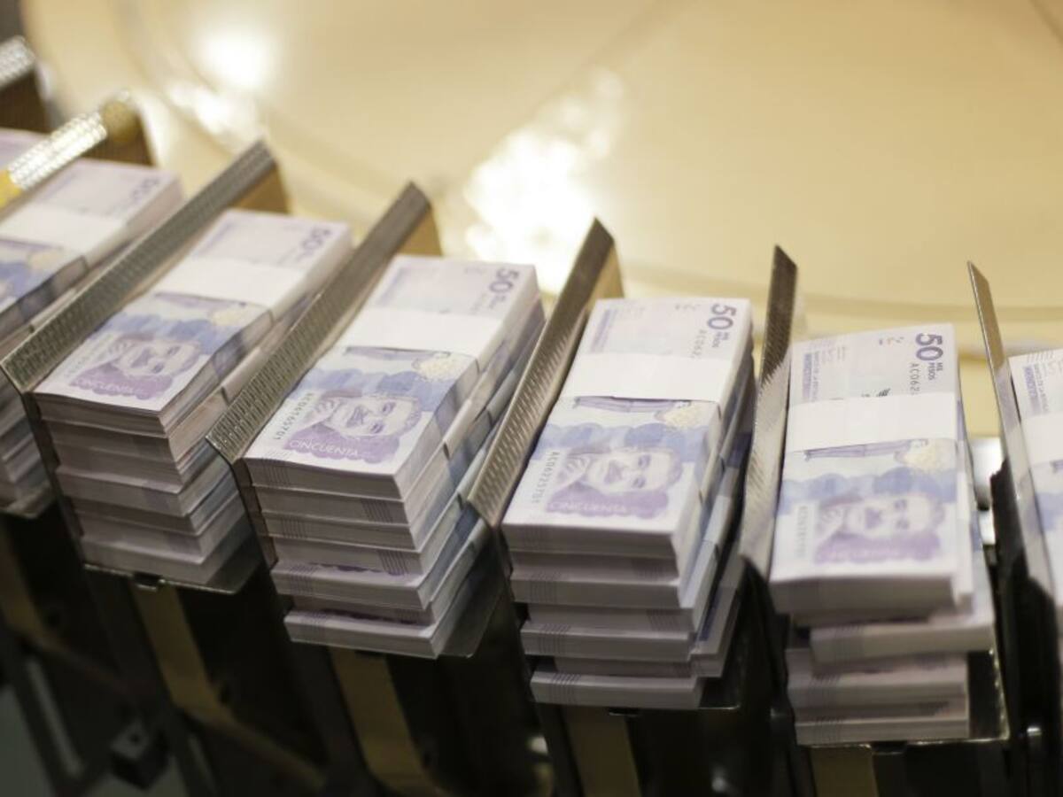 Dian le responde a Miguel Uribe: pensiones de $5 millones no pagarán impuestos