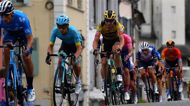 Doña Marlen Moreno manifestó su preocupación y cuestionó el poco tiempo de recuperación que tuvo su hijo para asumir el Giro.. Foto: Getty Images