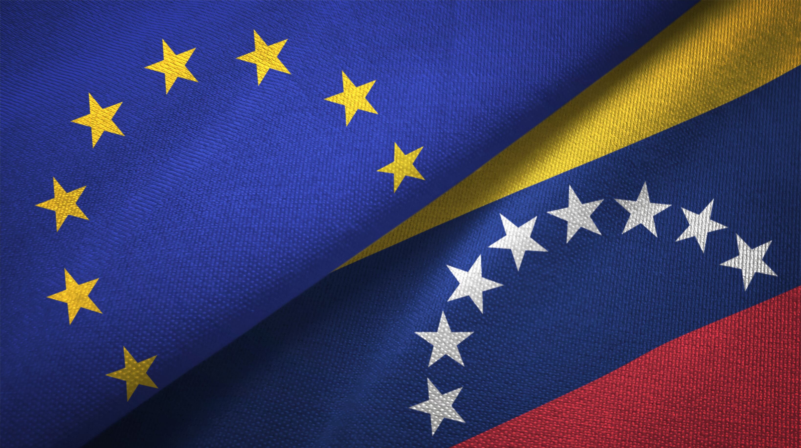 Bandera de la Unión Europea y Venezuela. I Foto: Getty Images.