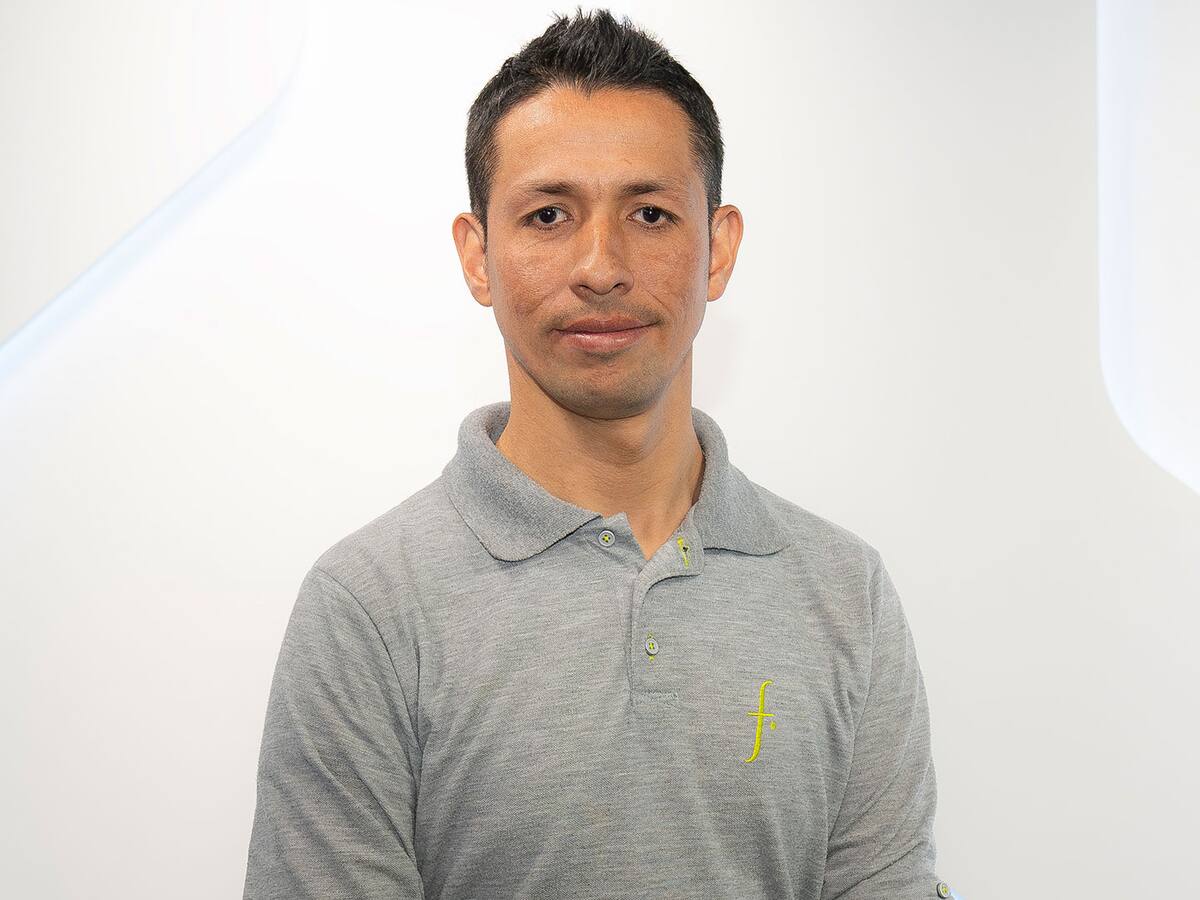 Esta multinacional genera empleo para 45 personas con discapacidad auditiva