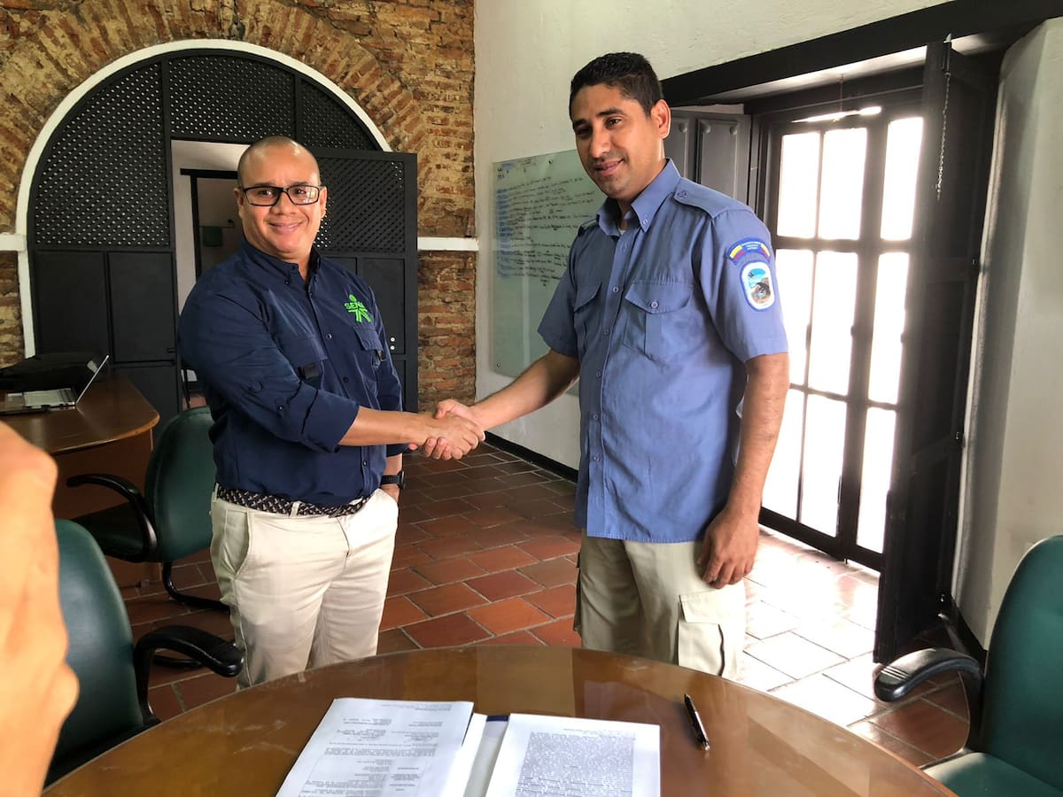 Parques Nacionales y el SENA firman convenio para fortalecer la formación de las comunidades locales