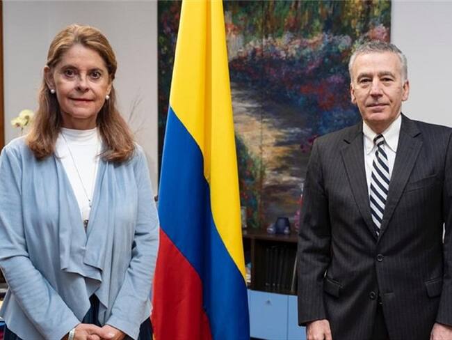 Vicepresidenta de Colombia, Marta Lucía Ramírez y embajador de Estados Unidos Philip Goldberg . Foto: Embajada de EE.UU. en Colombia