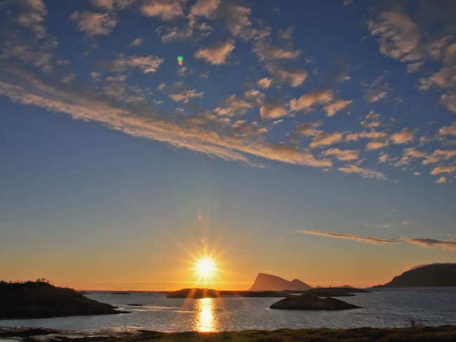 Sol de medianoche en Noruega. Foto: Getty Images.