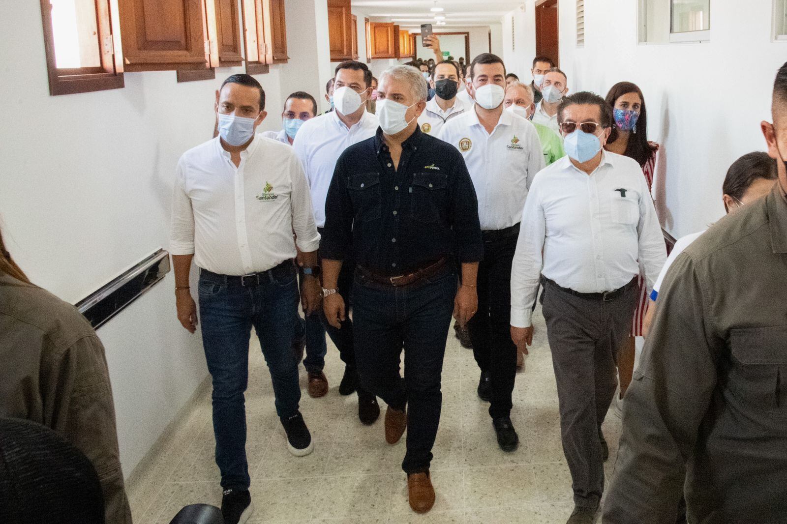 "Con capuchas quieren callar la voz de quienes expresan sus ideas": Iván Duque. Foto: Cortesía Presidencia