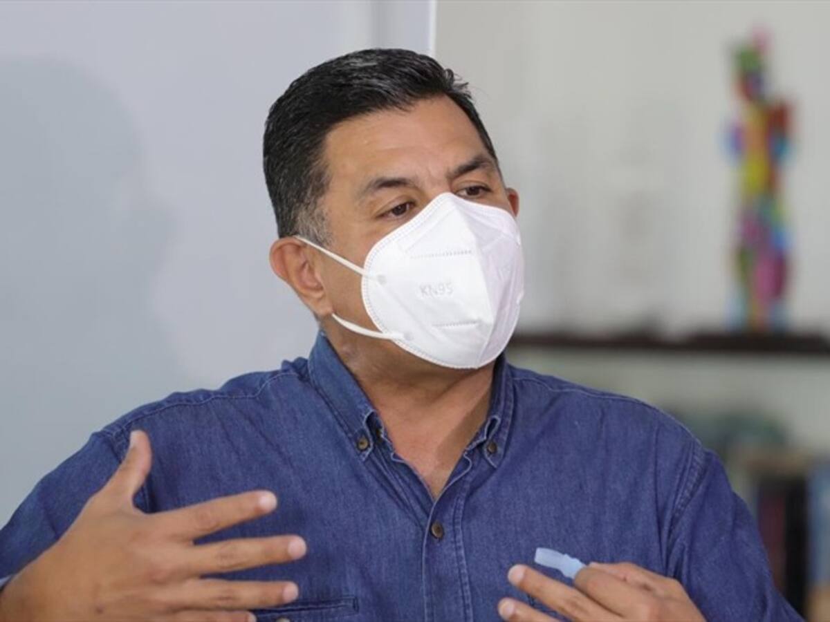 Fiscalía acusa formalmente a Ospina por firma de un contrato