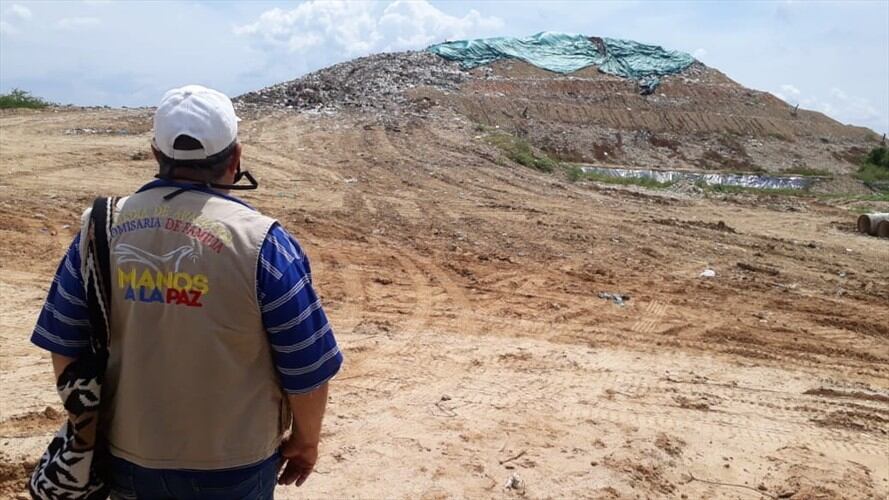 Comisario de familia, Manuel Antonio Barceló, en el lugar del hallazgo. Foto: Cortesía: Comisaría de Familia