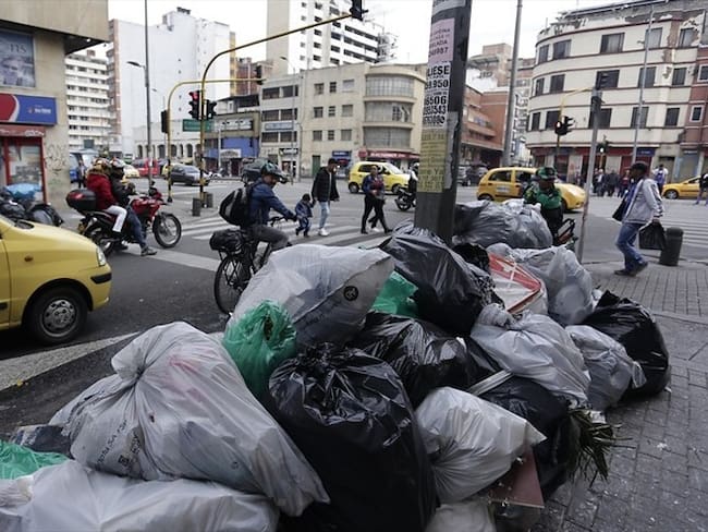 La Personería recibió 190 peticiones de los capitalinos en los últimos días por deficiencias en recolección de basuras. Foto: Colprensa